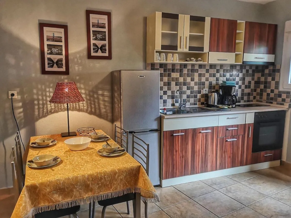 Nikiti Spathies Resort - Ground Apartment At Nikiti Village 0*, Νικήτη