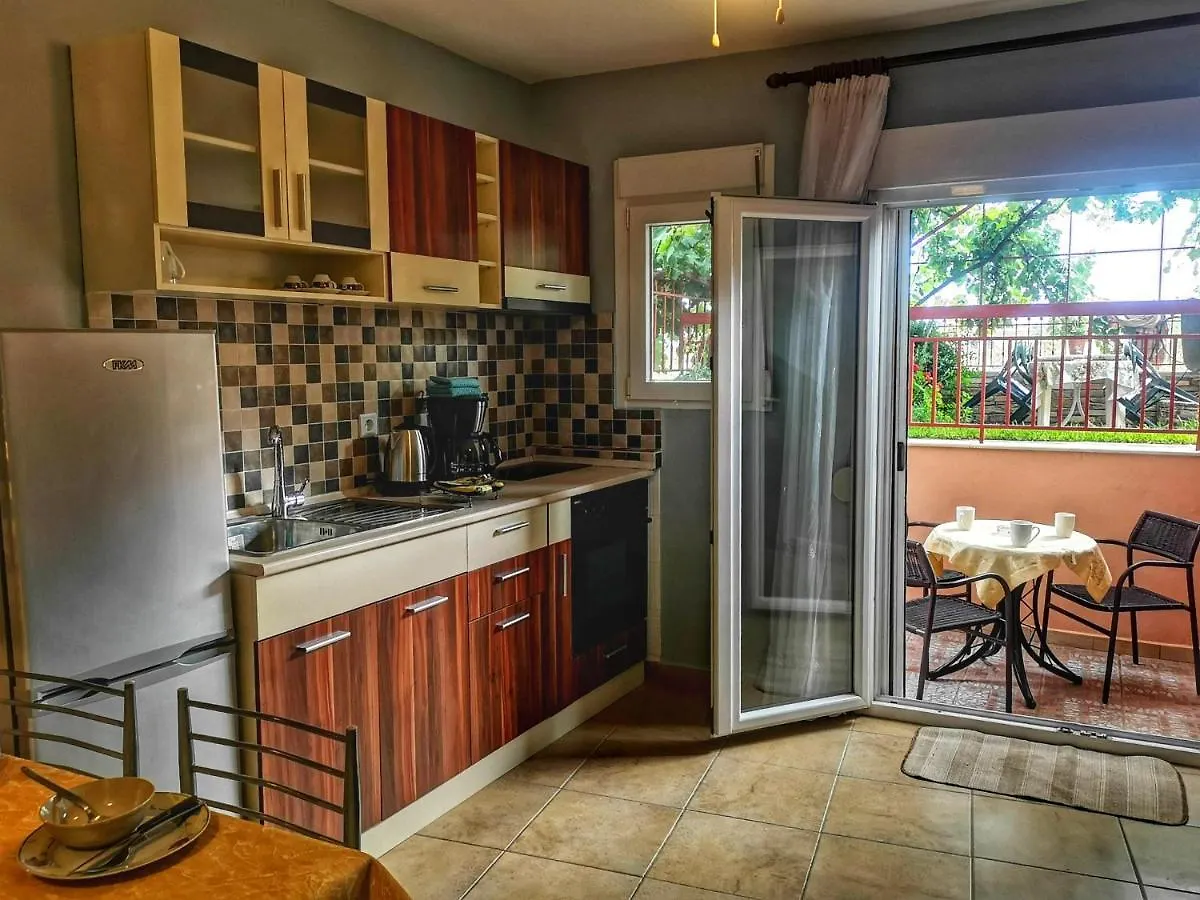 Nikiti Spathies Resort - Ground Apartment At Nikiti Village 0*, Νικήτη